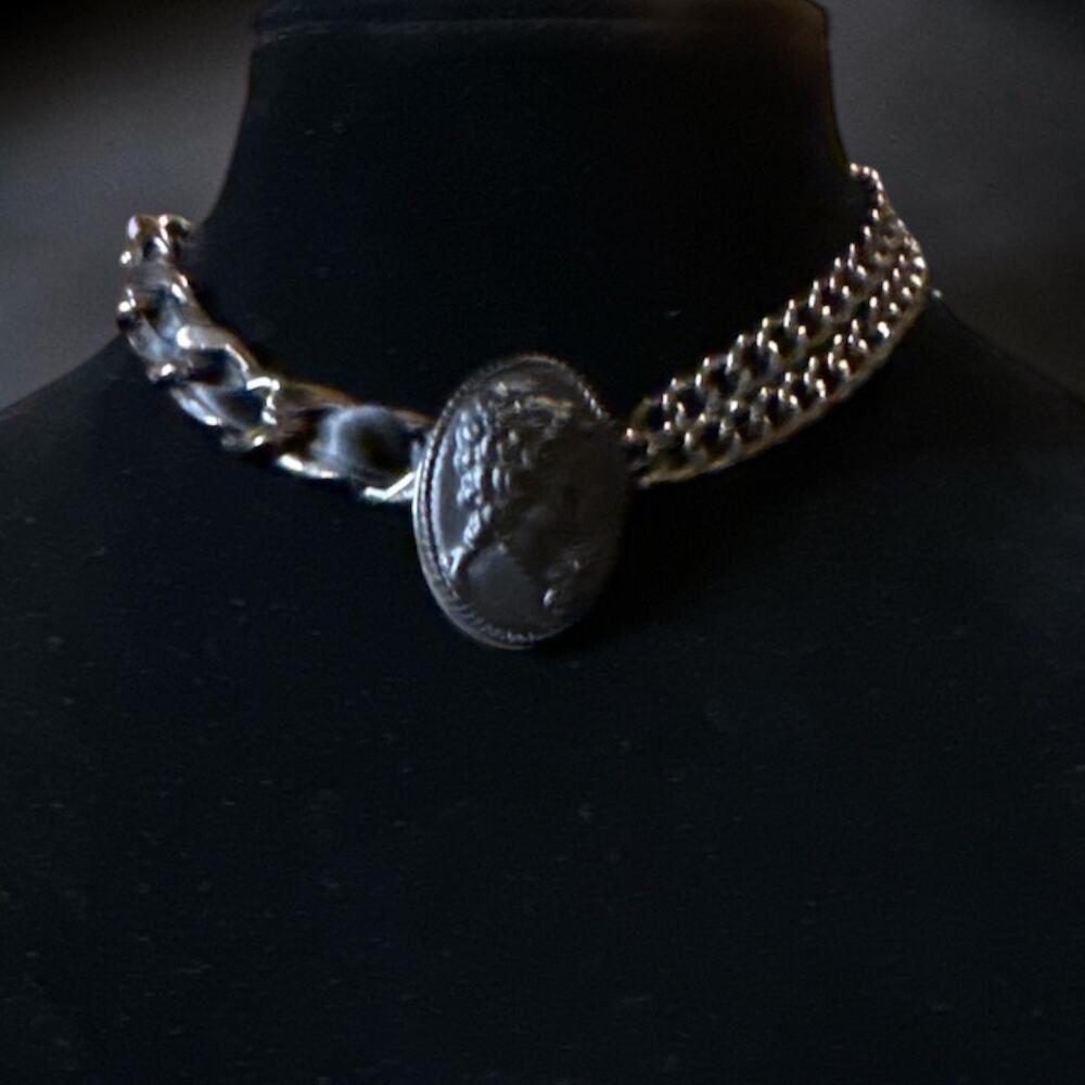 MAC Cosmetics Limited Edition Employee Necklace Black Victorian Goth Cameo